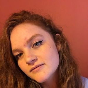 Meet your Posher, Cecilia